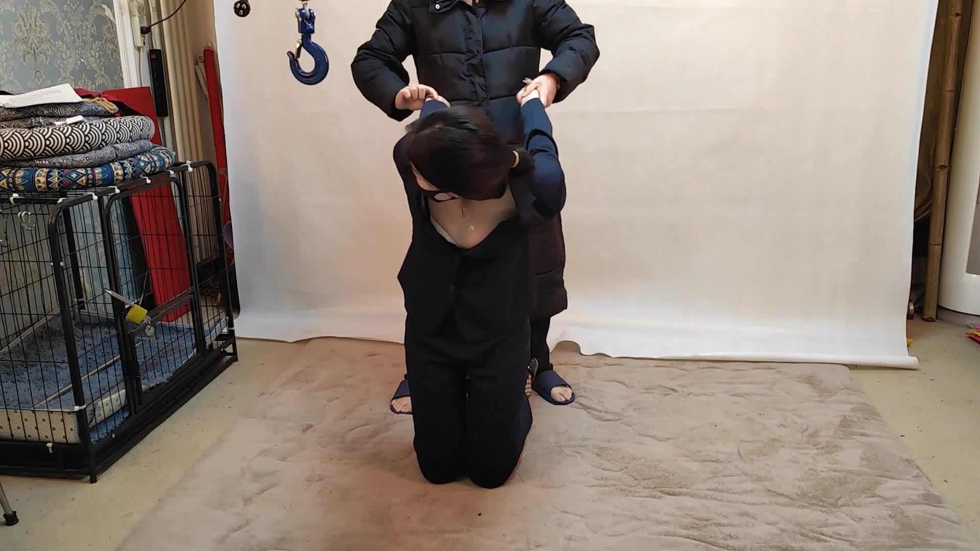 【随心原创】 杨蕊 吊绑西装播音员