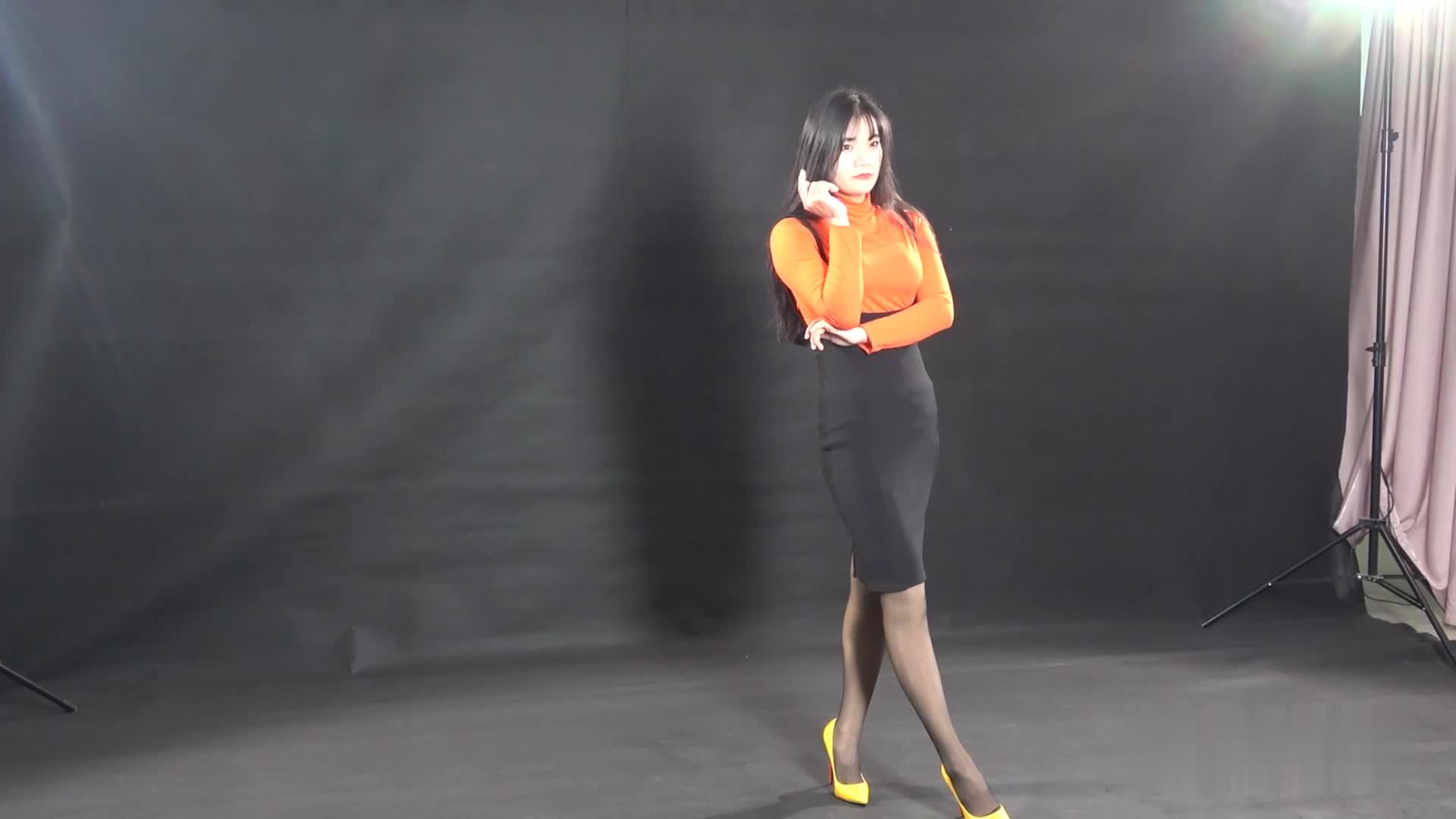 【MJ影视】新模张小曼