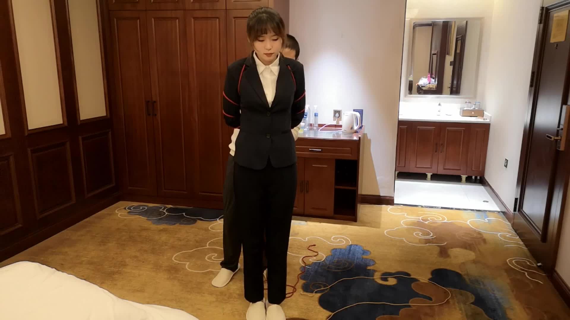 【束缘阁】 雨仟 西装OL捆绑