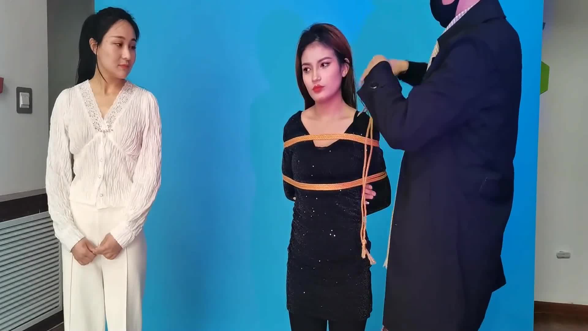 【一绳所爱】 猜字游戏笑笑和外籍洋洋