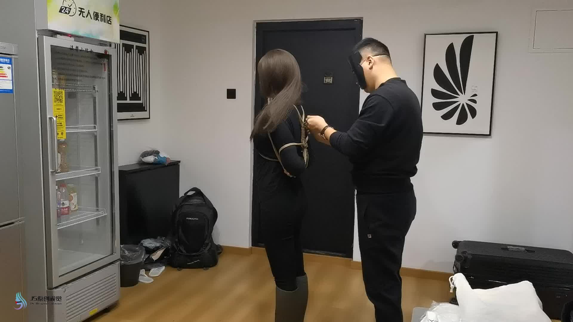 【JS原创】 艾菲女努训练游戏黑衣长靴紧缚口球堵嘴墙纸高超