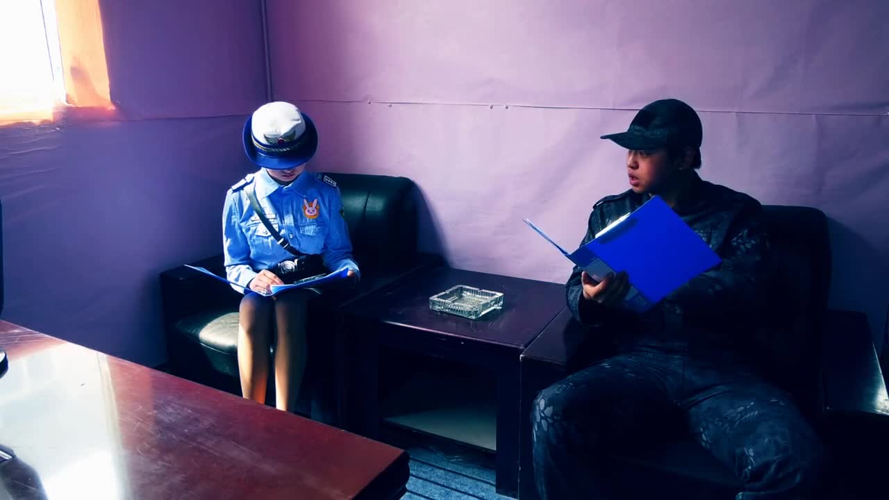 【胜景影视】 特殊的摄影（上集）张小艾明者是摄影模特被诱捕抓获