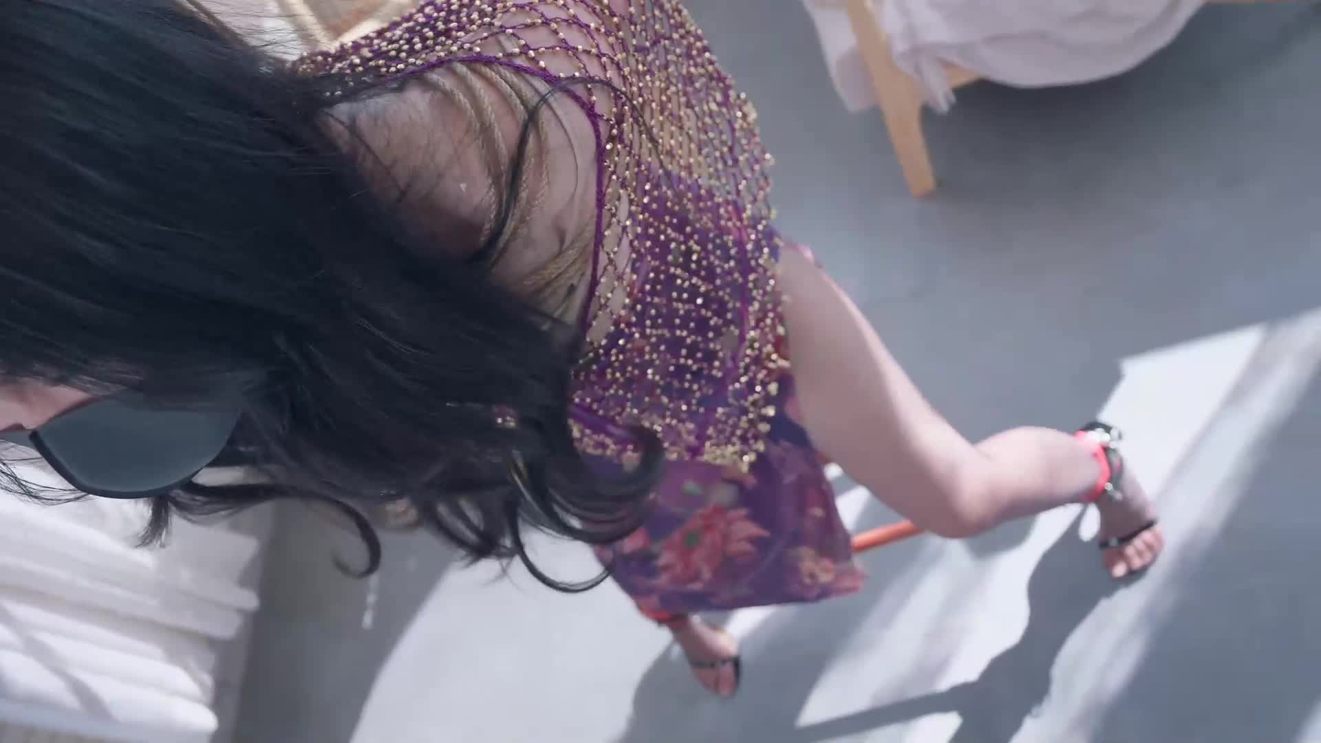 【悠米】 欠债人妻（第三集）妩媚人妻心甘情愿沦落为金钱的玩物