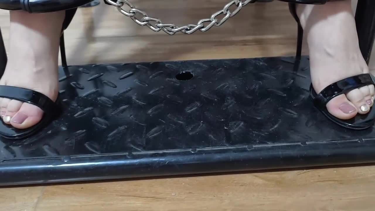 【忘忧社】 女J白杨因丈夫多次出轨