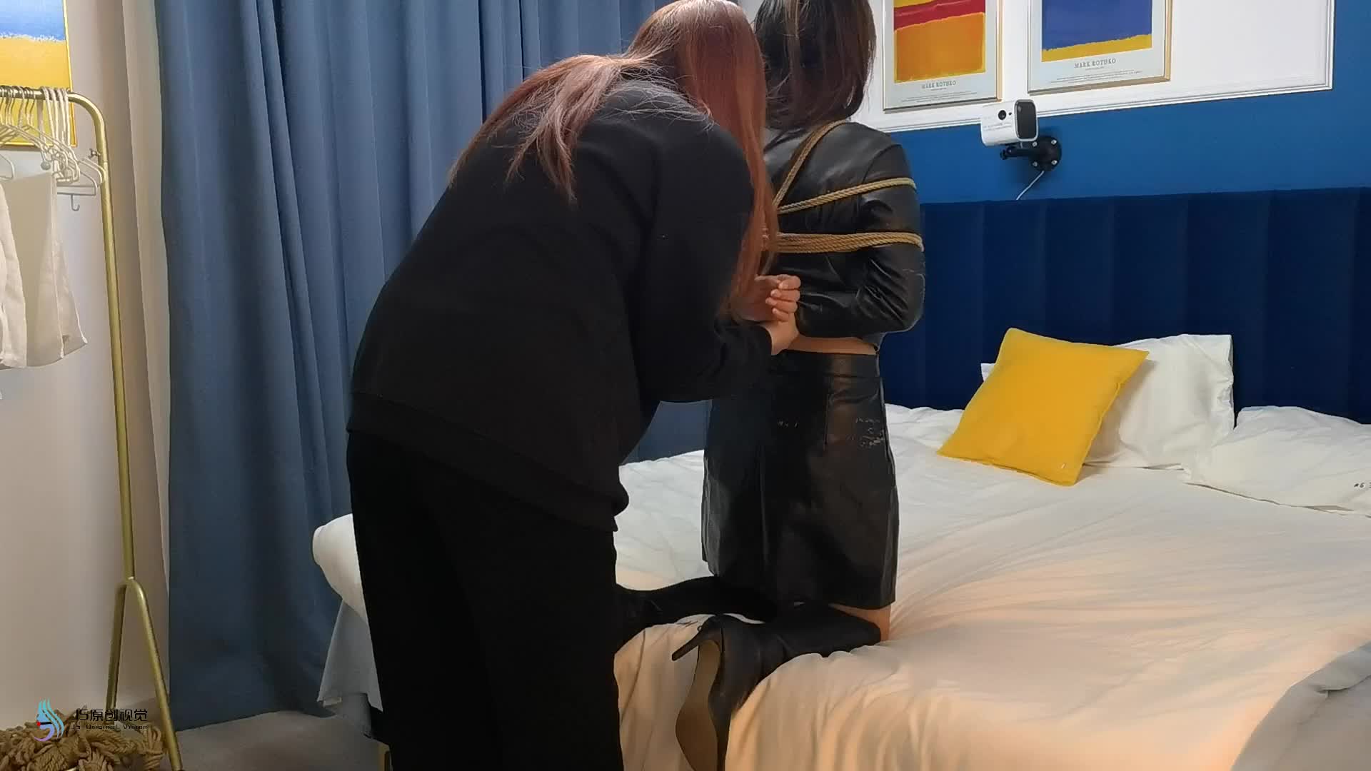 【JS原创】 两个女人的捆绑游戏