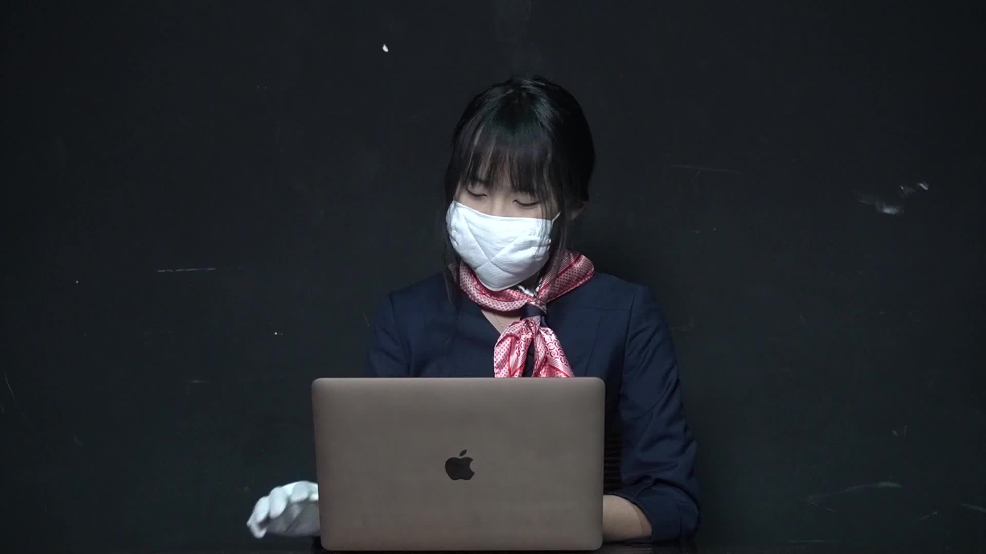 【一绳有你】 美女空姐逮捕处决