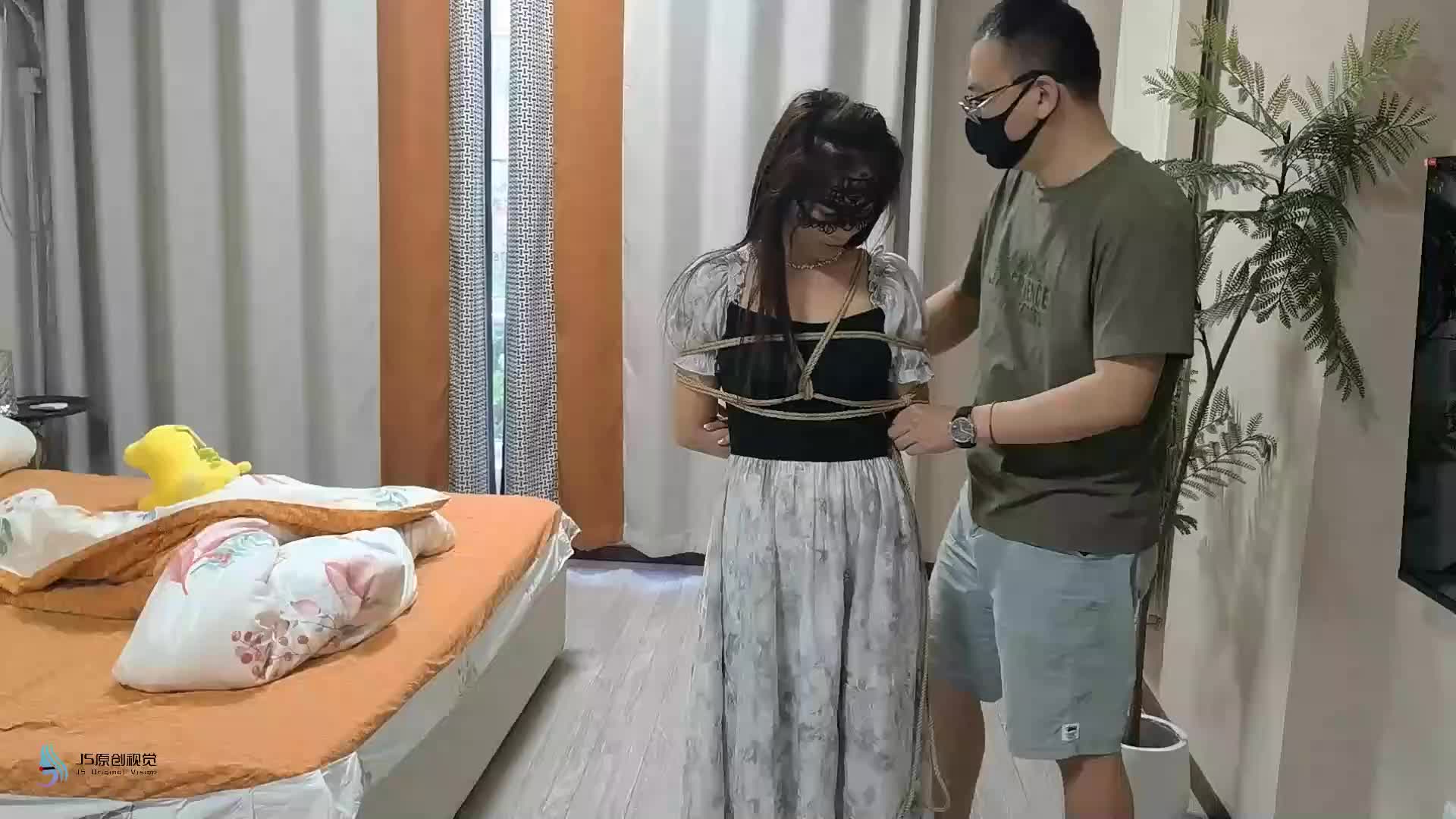 【JS原创】 凌熙归来日式捆绑口球堵嘴裸足棒棒强制