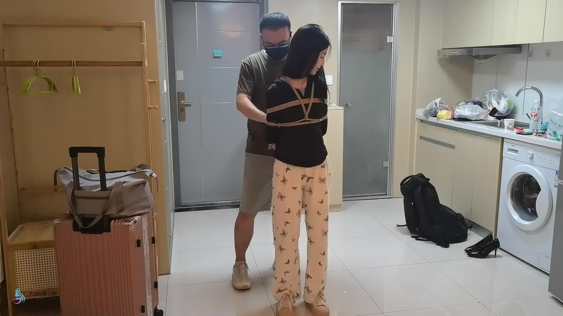 【JS原创】 娇小的妹子日式捆绑体验