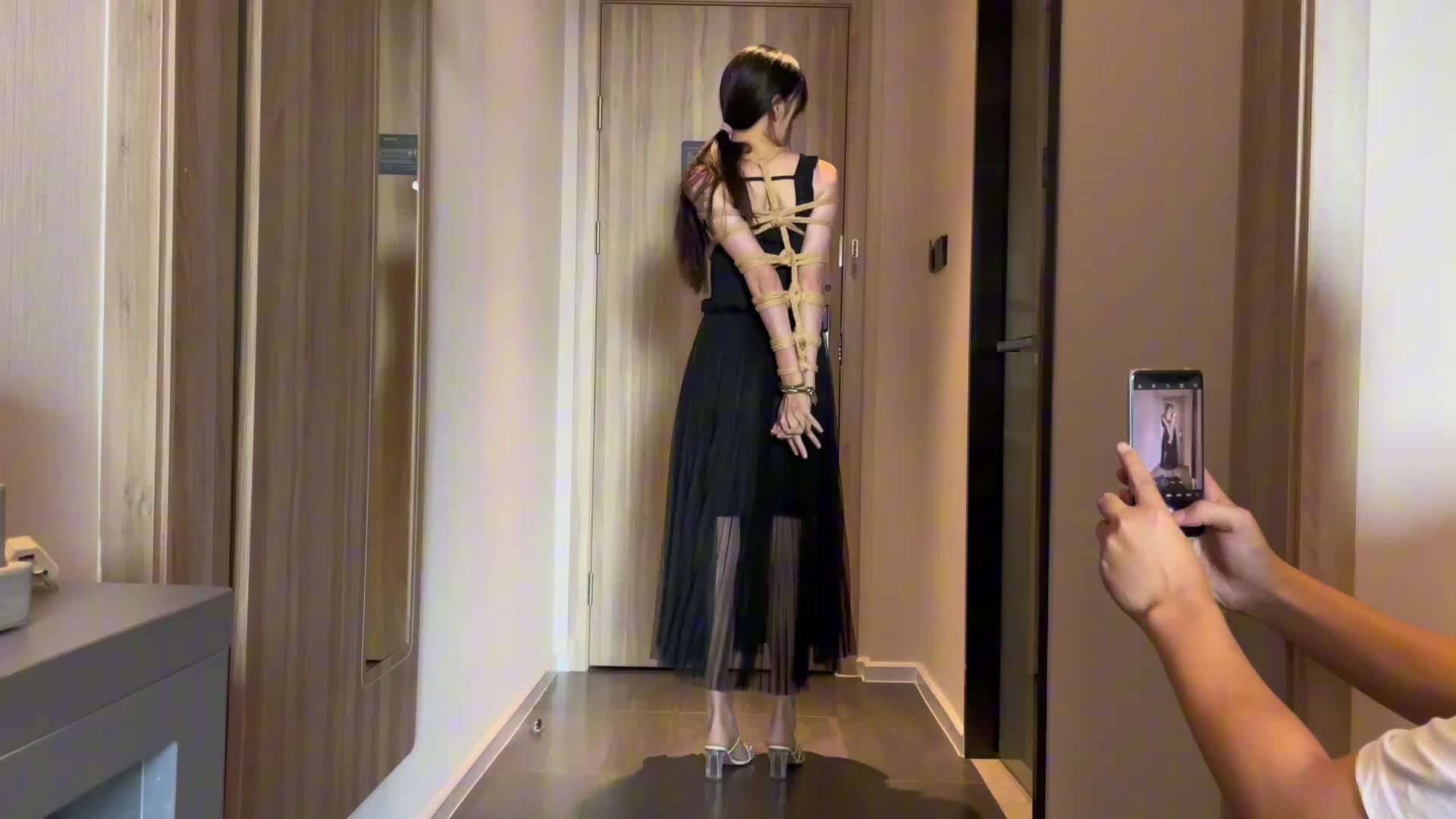 【绳命线】 诗晴直臂驷马