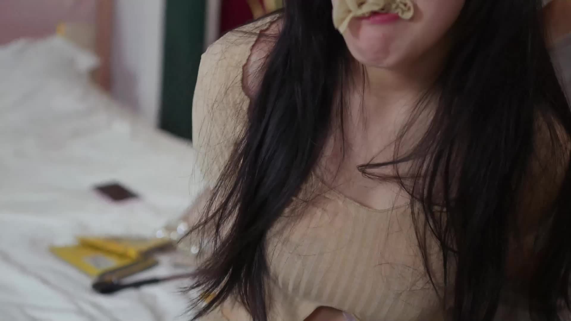 【红鲤鱼】 尾随（上集）尾随入室蹂躏