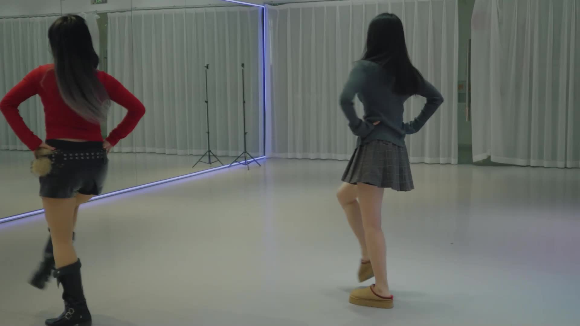 【红鲤鱼】 我有一个朋友（上）