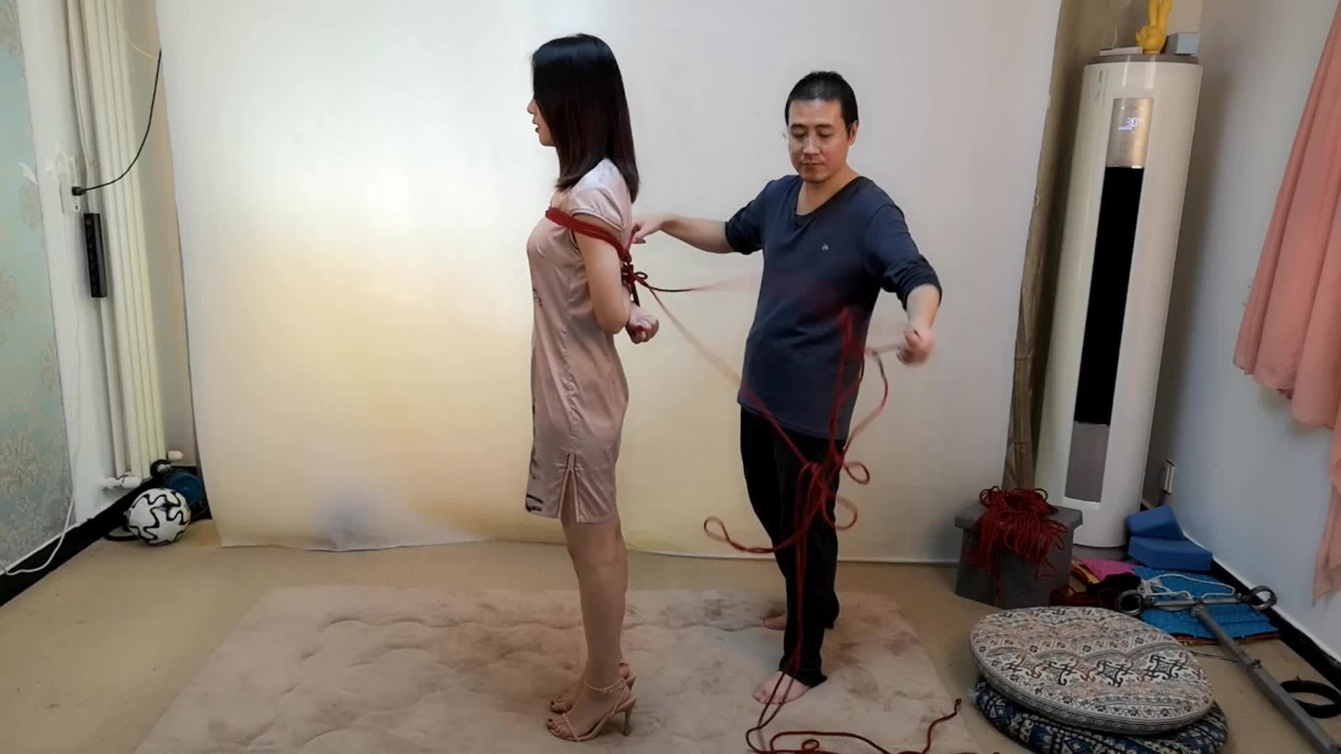 【束缘阁】 柳洋 旗袍 驷马挠痒