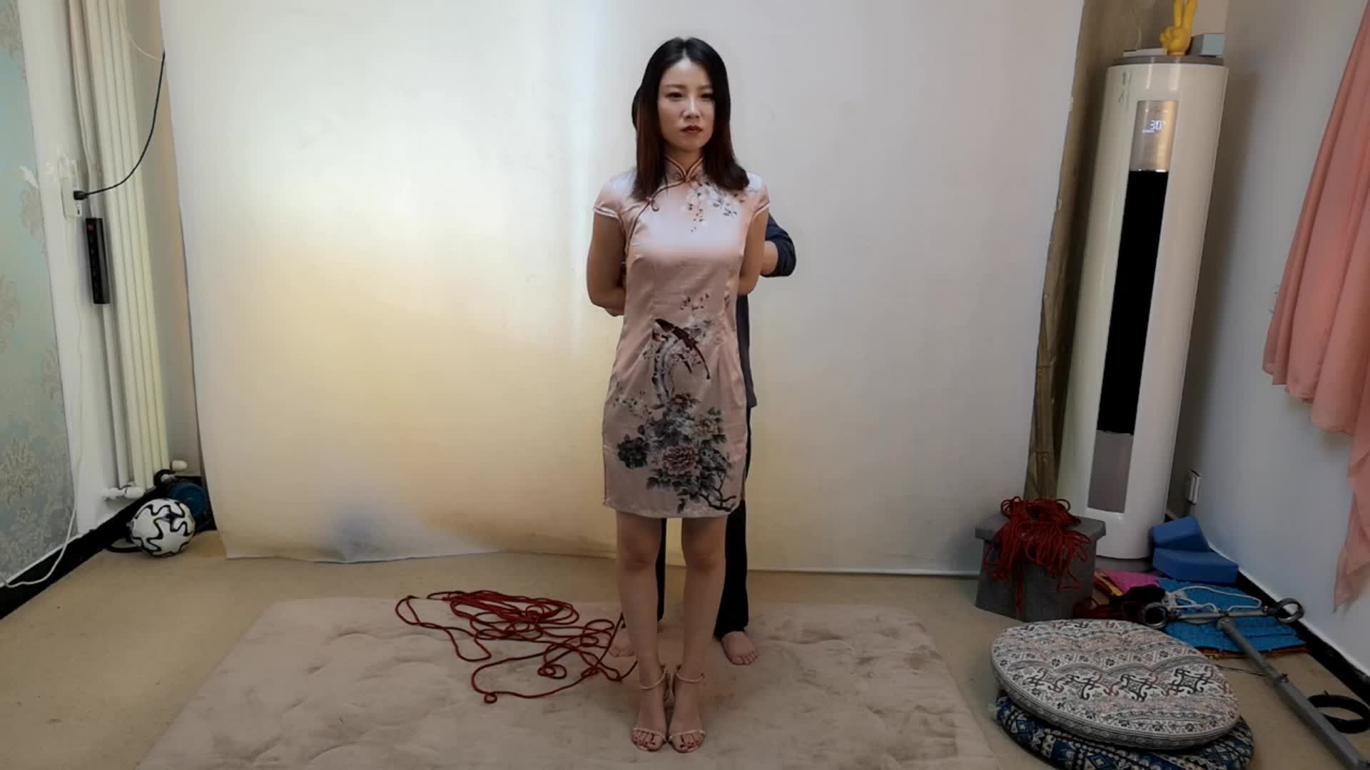 【束缘阁】 柳洋 旗袍 驷马挠痒