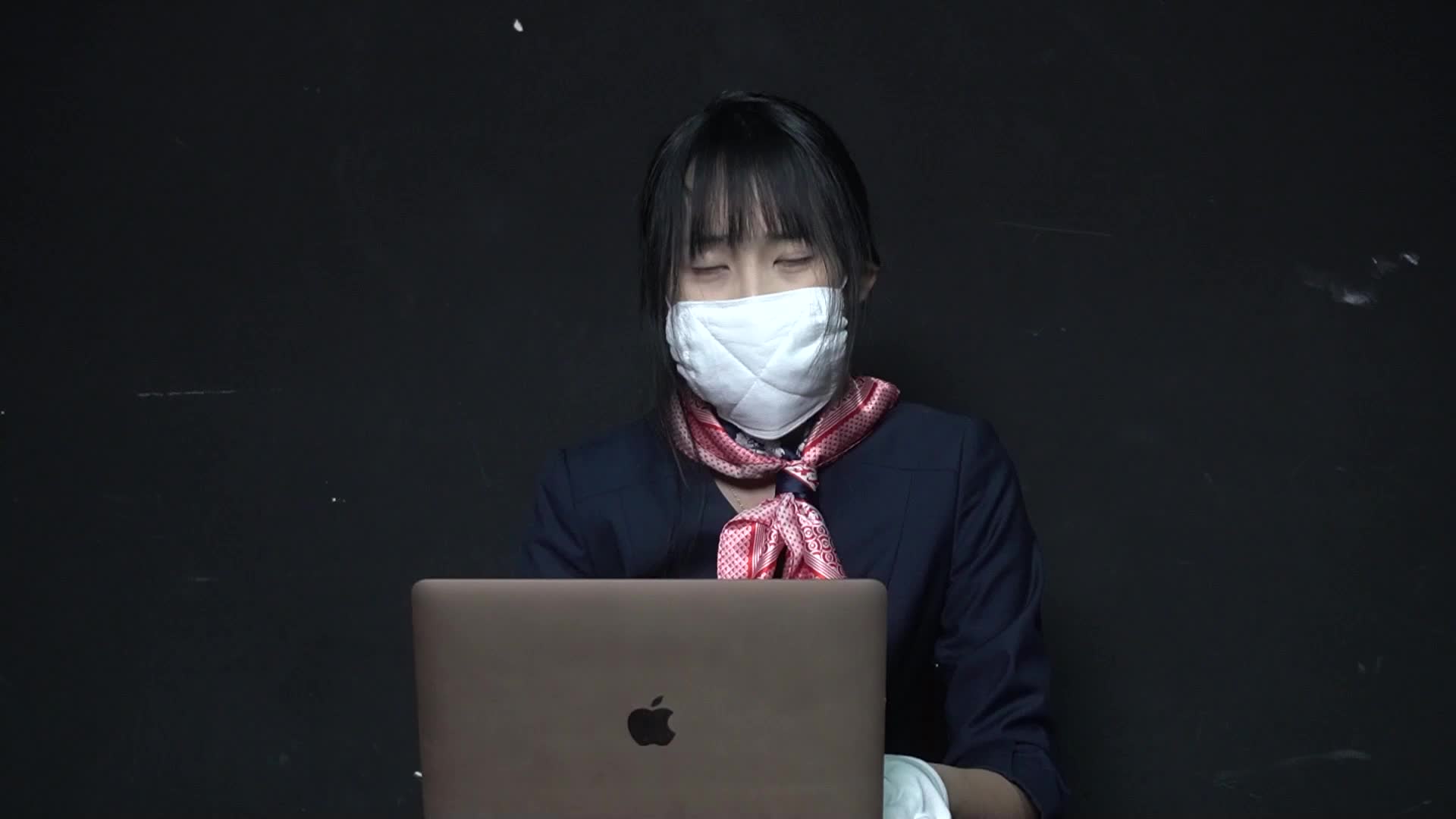 【一绳有你】 美女空姐逮捕处决