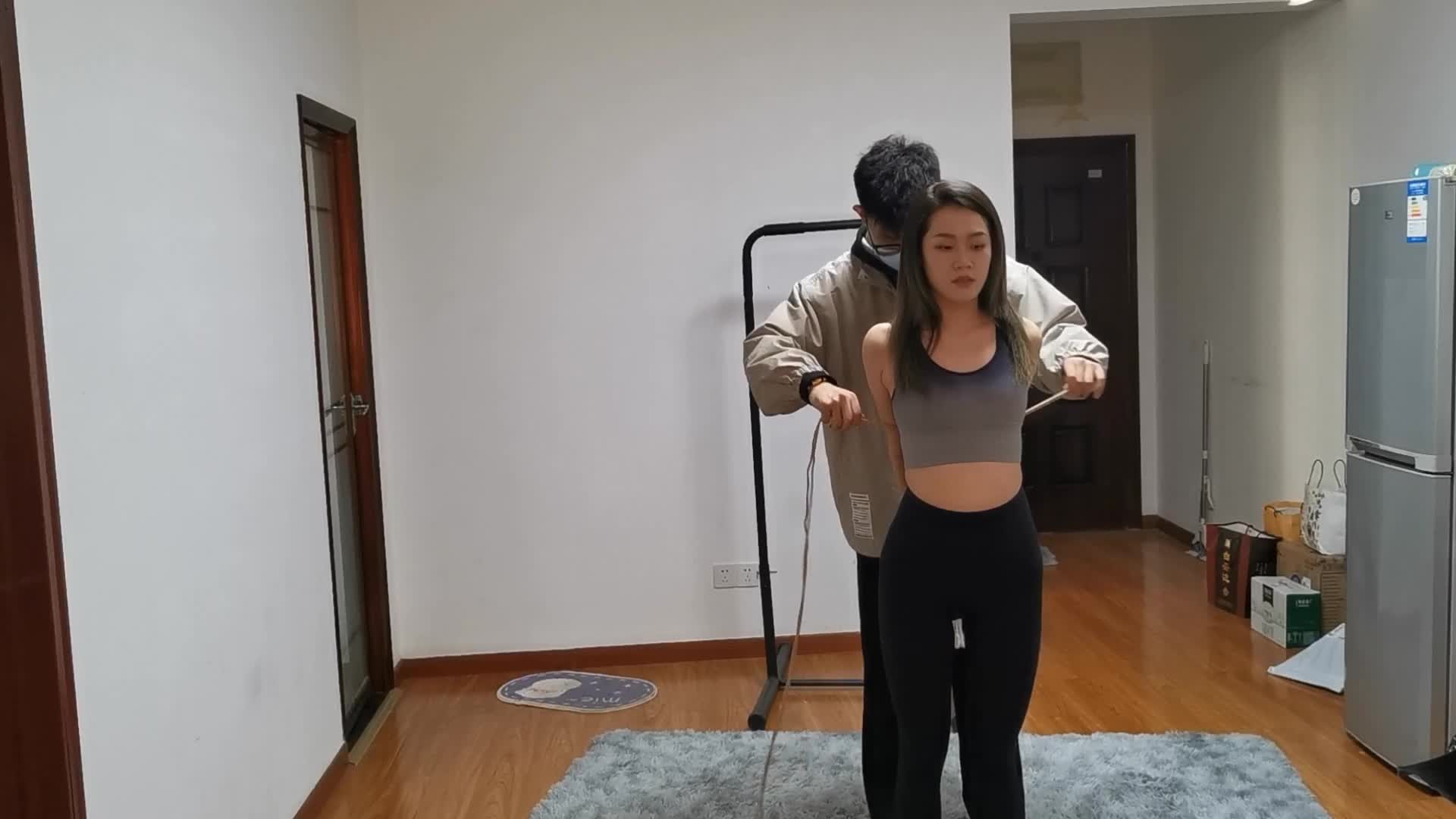 【奥特曼】 初中体育老师晓瑜，初次被捆