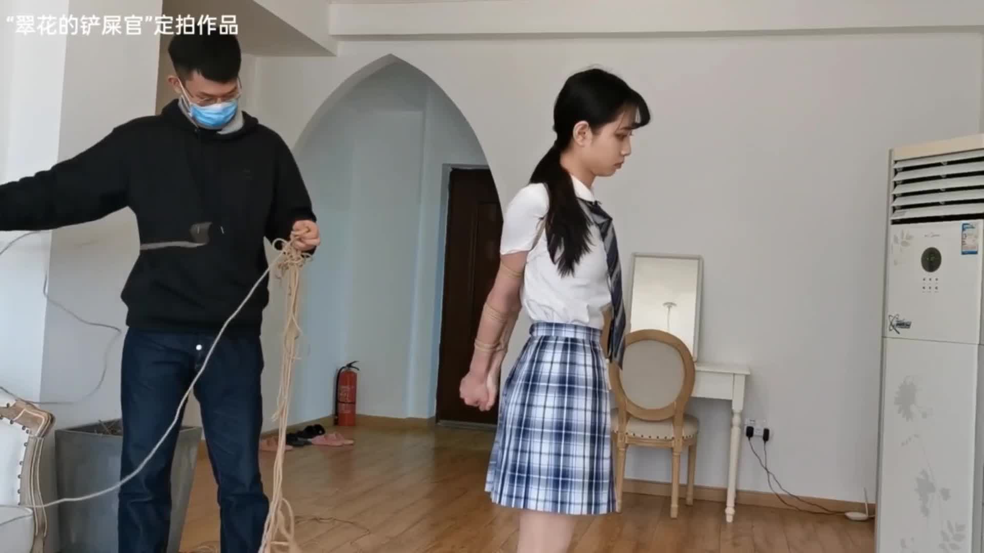 【奥特曼】 定拍珊珊的紧缚靠墙放置挣扎