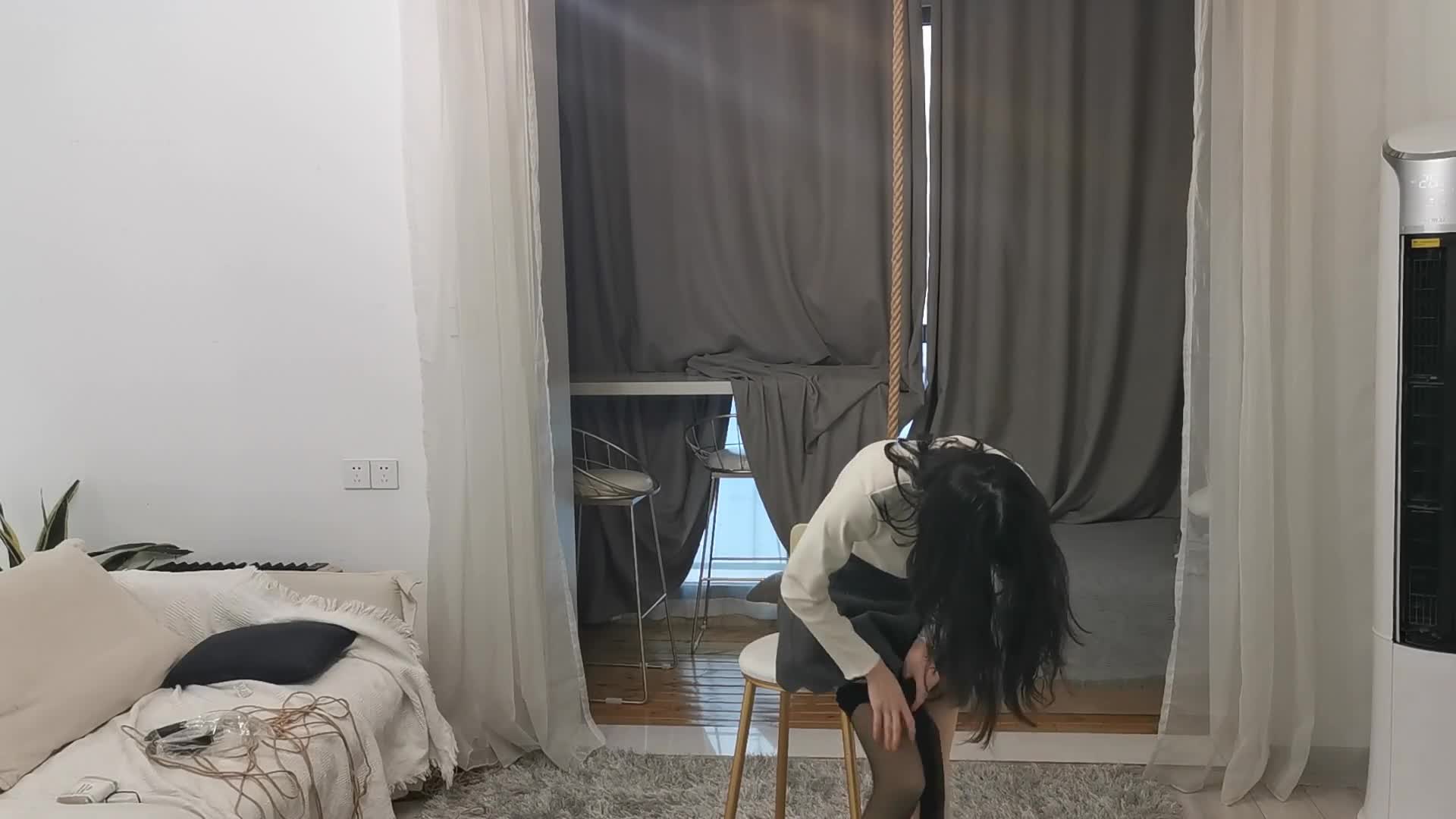 【奥特曼】 定拍莞尔OL装黑丝多种方式堵嘴