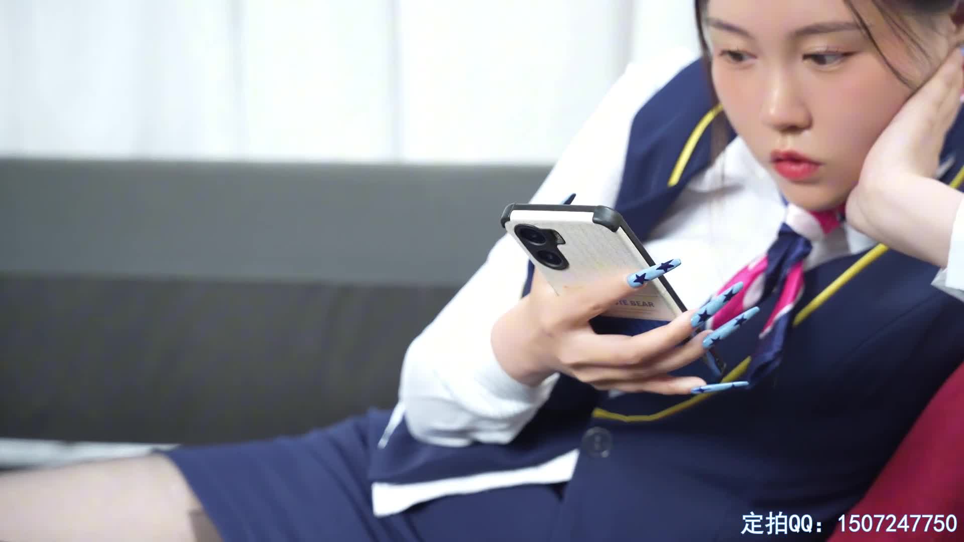 【哈莉奎因】 新人维维空乘的冥想