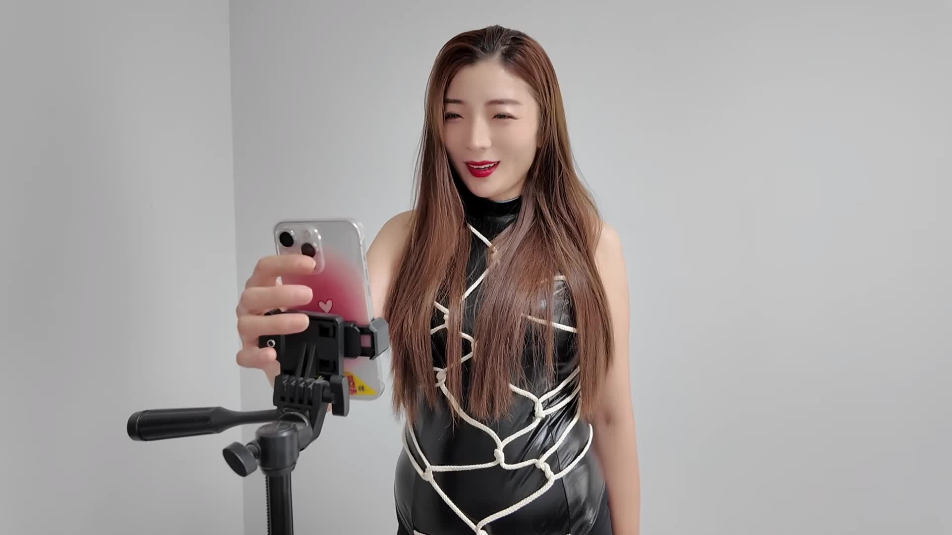 【李大侠原创】 惩罚女主播