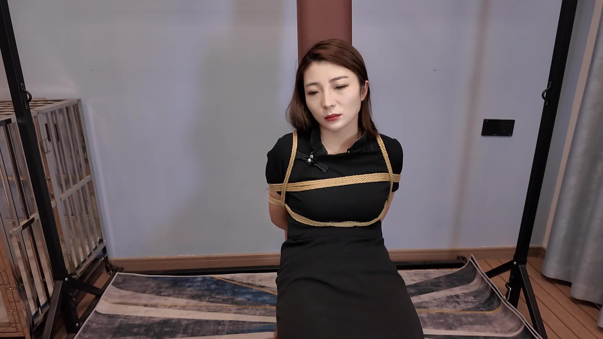 【李大侠原创】 佳佳老虎凳痒刑