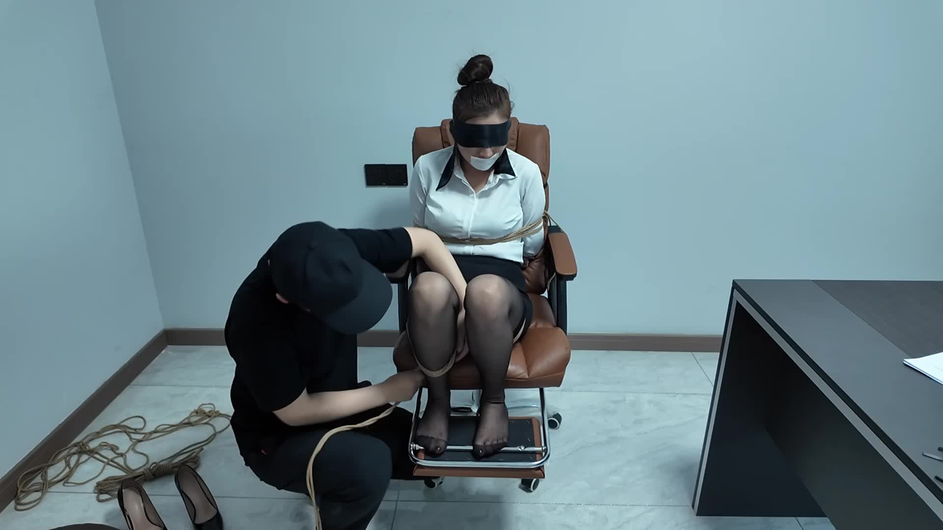 【李大侠原创】 家庭女教师 下