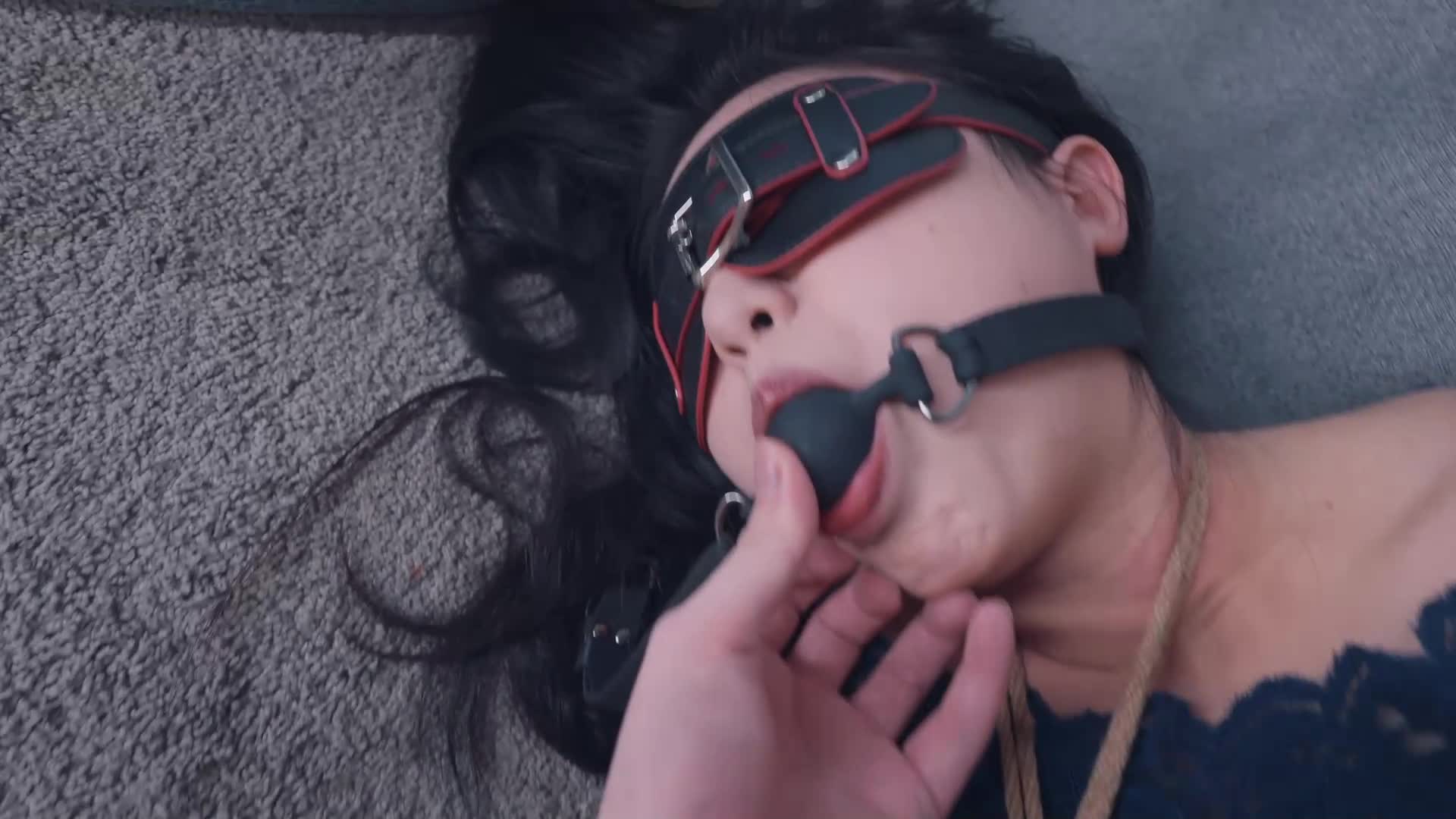 【丝米】 潜入美女家的大叔4