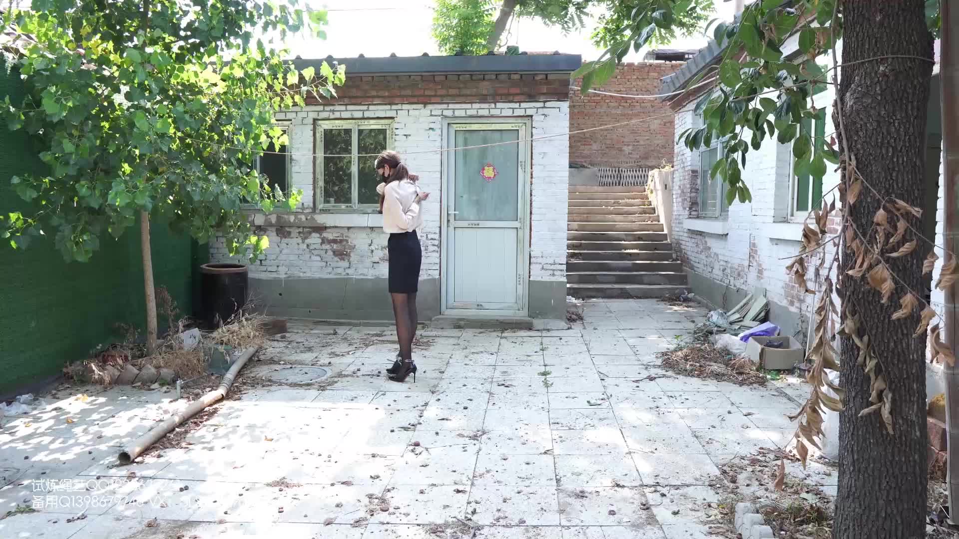 【试炼原创】 倩倩职业装吊带黑丝