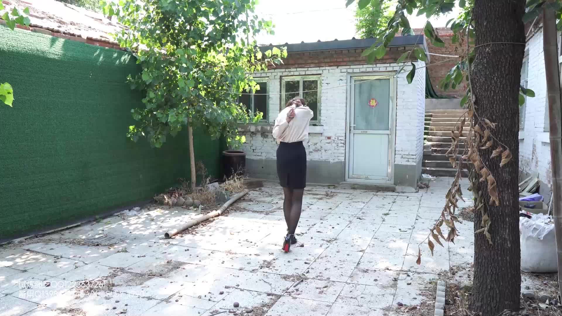 【试炼原创】 倩倩职业装吊带黑丝