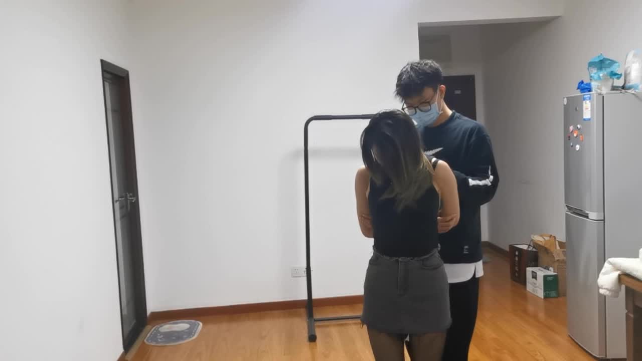 【奥特曼】 模特晓俞老师的奋力挣扎