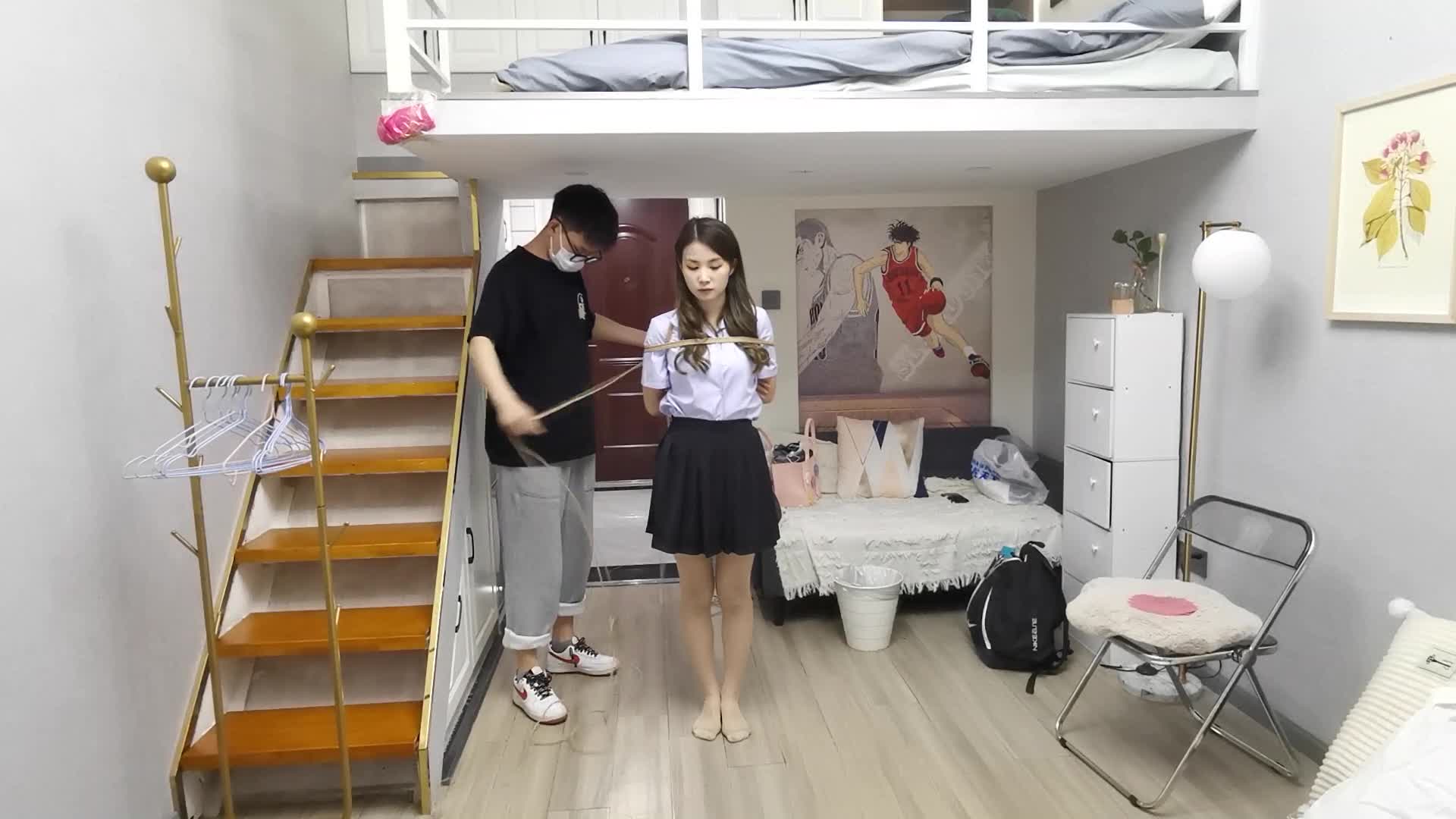 【奥特曼】 网店老板娘婉瑜（上）
