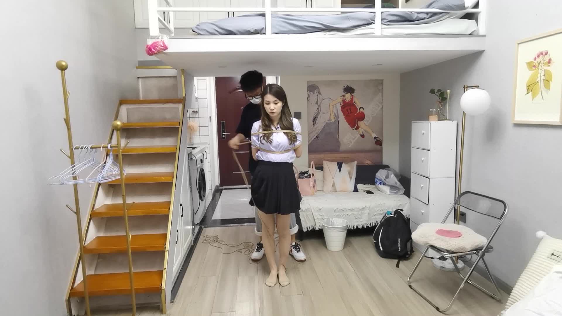 【奥特曼】 网店老板娘婉瑜（上）