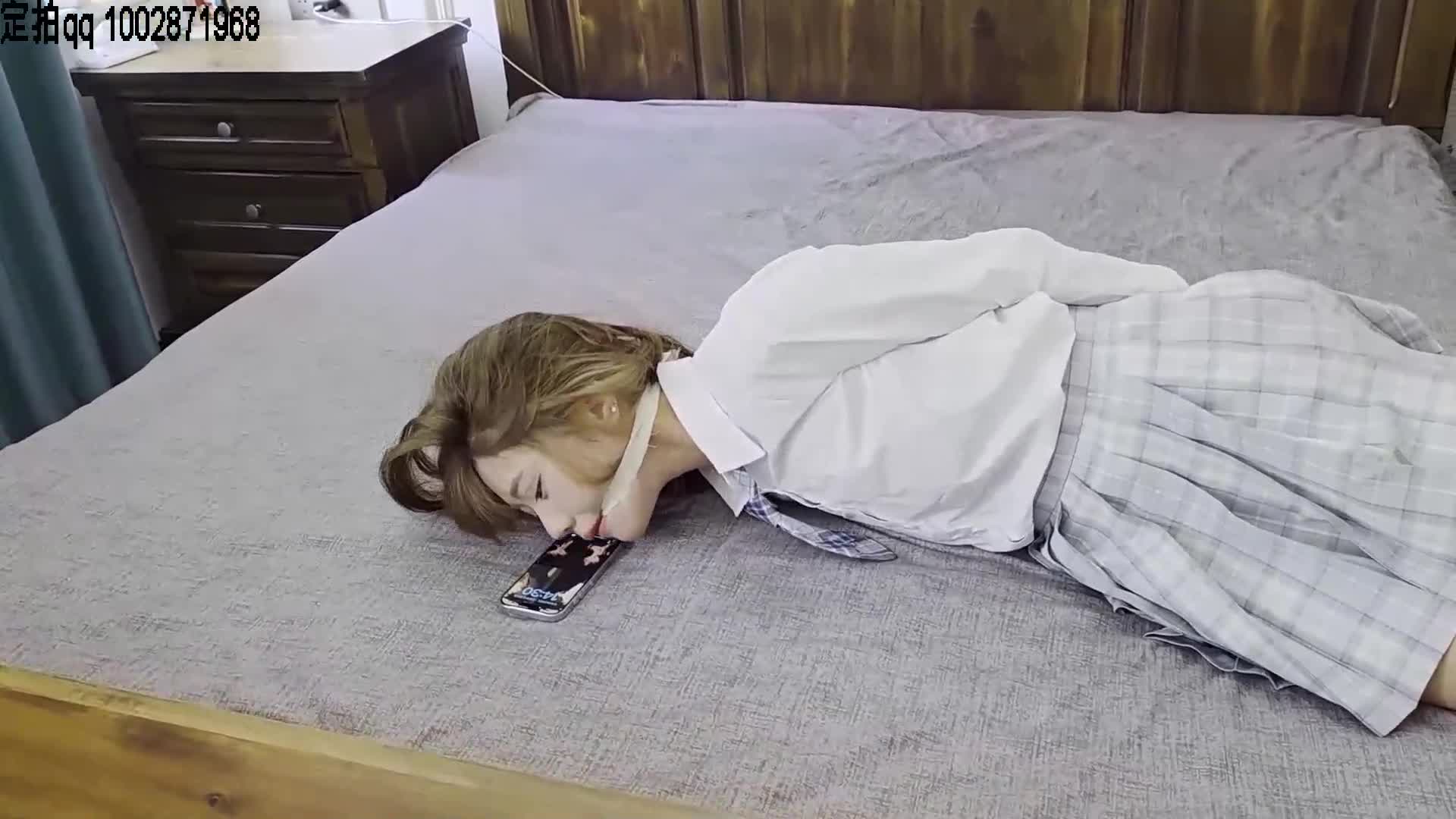 【一往情深】 白领女孩的自救