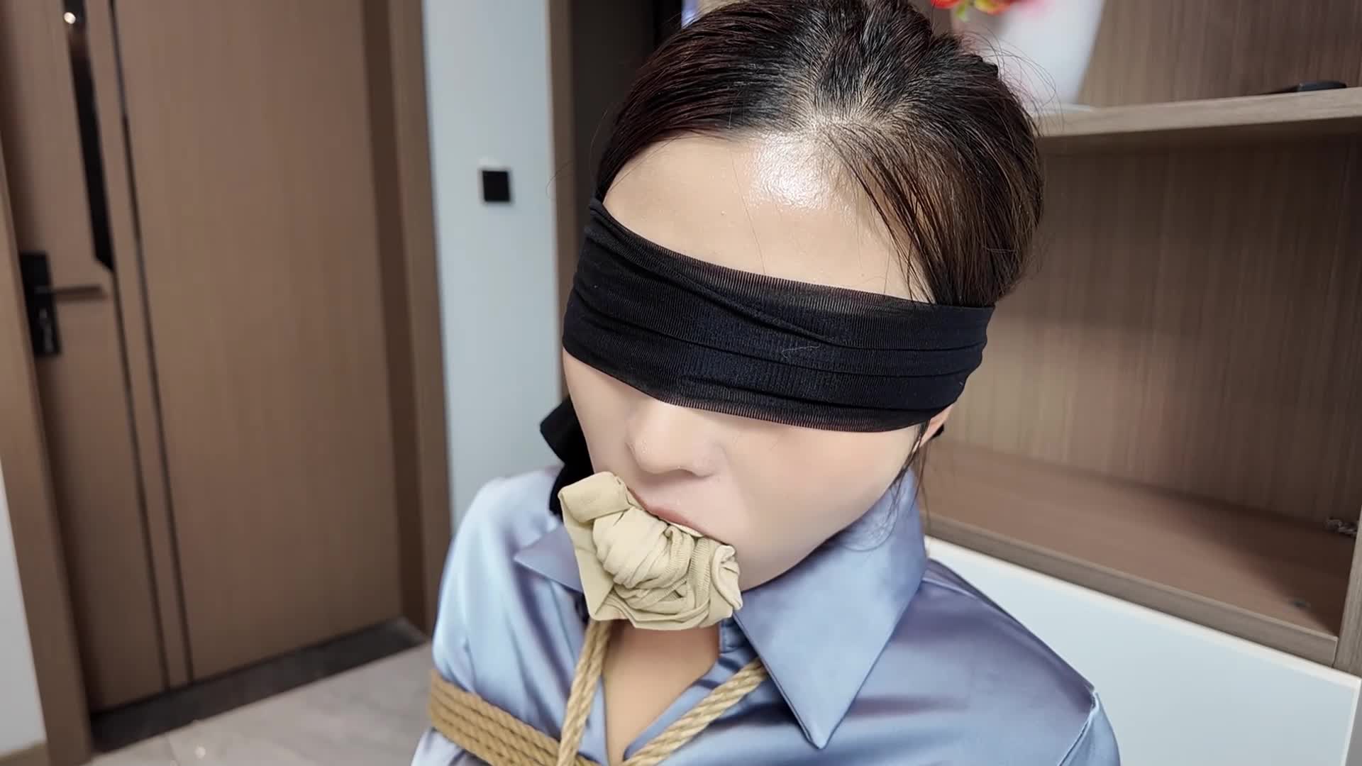 【李大侠原创】 女井捕获之被盯上的女井